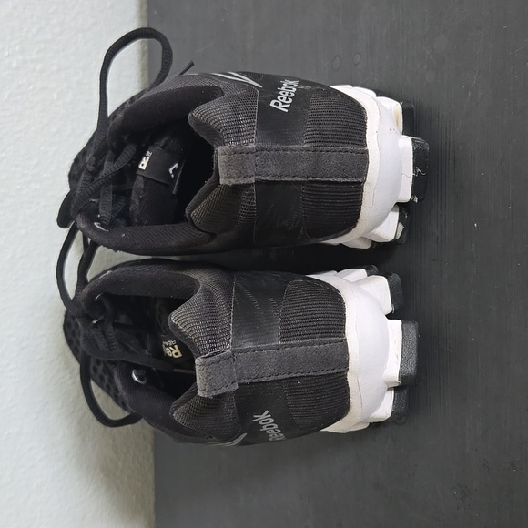 Reebok Realflex Black Sneakers Size 8 - Picture 3 of 8